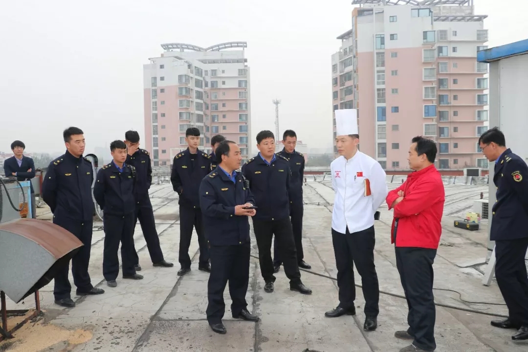 齐鲁晚报：全市首家！东营区安装“千里眼”实时监控餐企油烟排放
