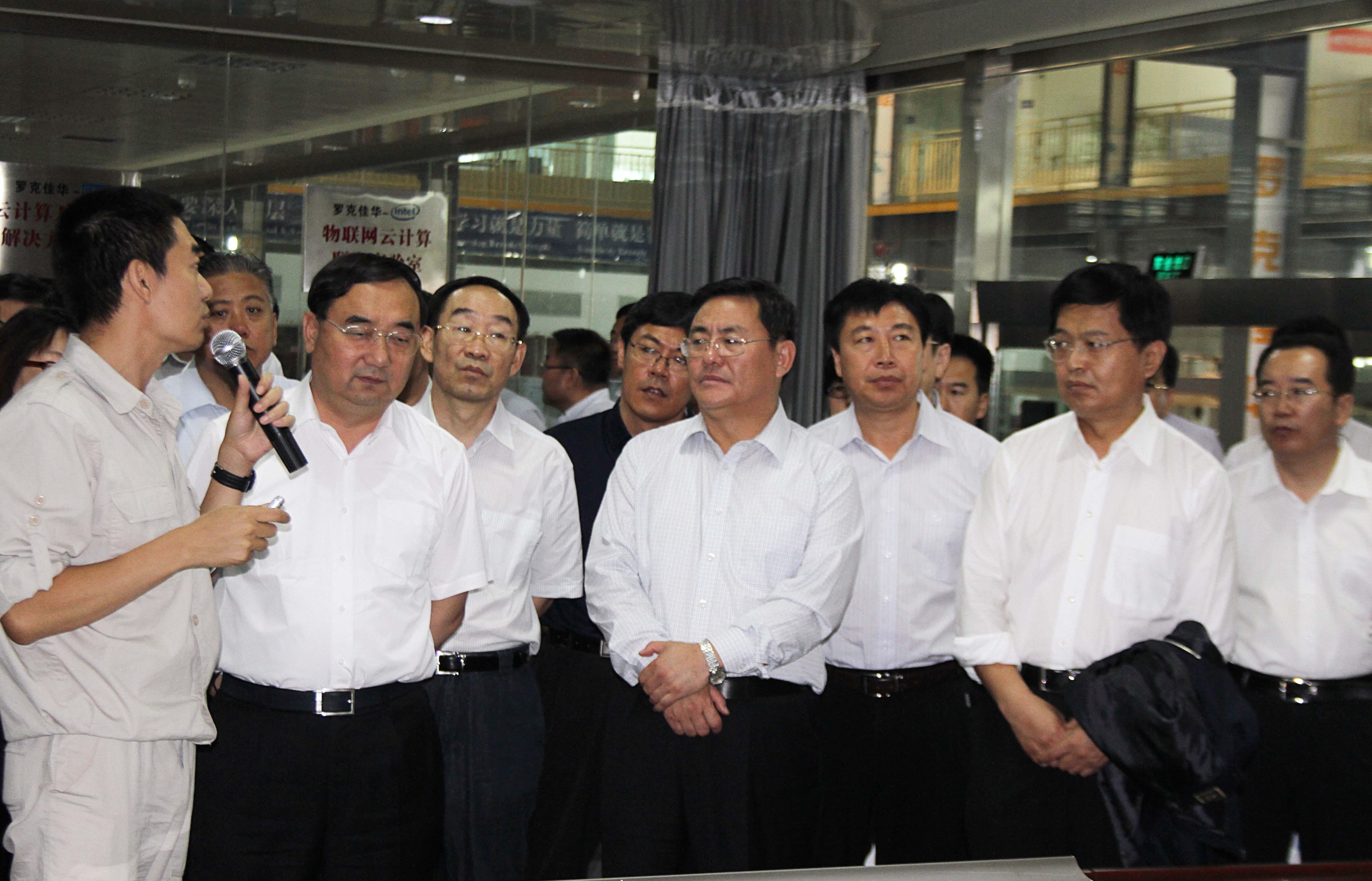 鄂尔多斯市党政考察团赴1号娱乐科技考察