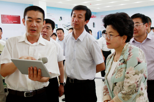 鄂尔多斯市大数据产业发展（智慧城市）项目第二次推进会召开1