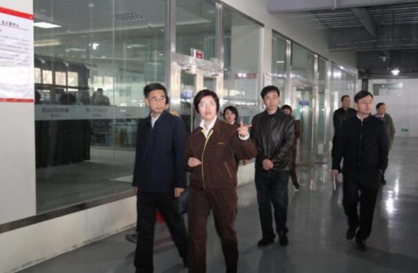 省总工会领导一行莅临1号娱乐科技调研3