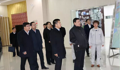 鄂尔多斯市市长牛俊雁莅临1号娱乐鄂尔多斯大数据中心调研2