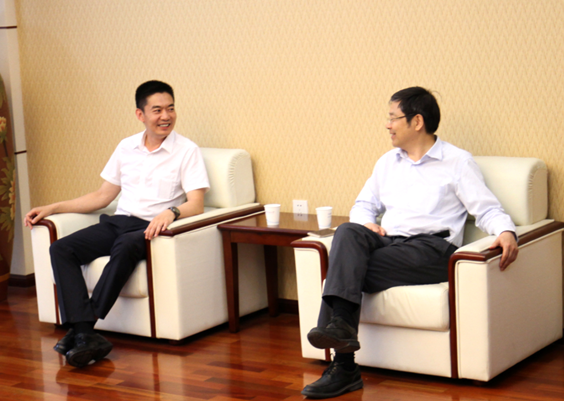 李玮受聘华中科技大学兼职教授1