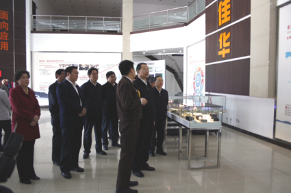 时任中共中央统战部部长杜青林莅临视察1号娱乐科技2