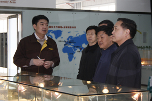 省经信委冀明德副主任深入1号娱乐科技现场考察电力需求侧管理项目